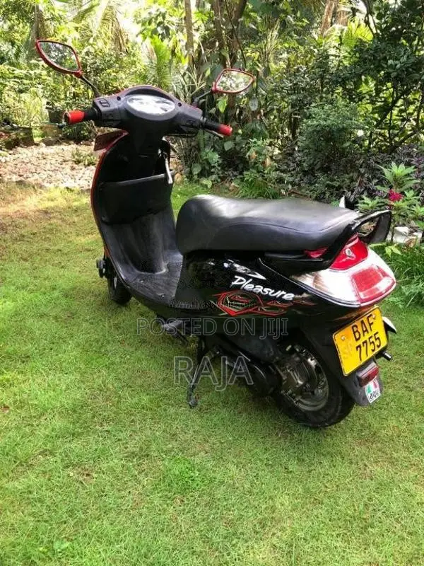 Hero Pleasure 2013 Motorbike (Used)