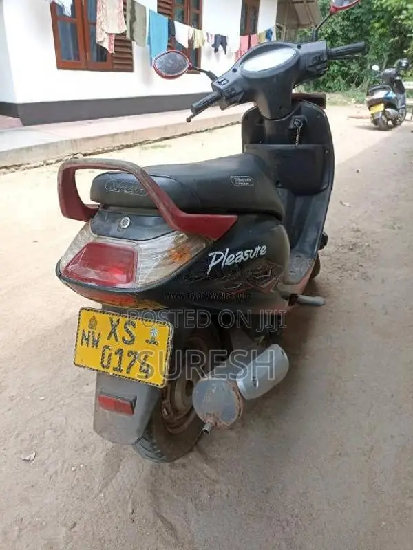Hero Pleasure 2013 Motorbike (Used)