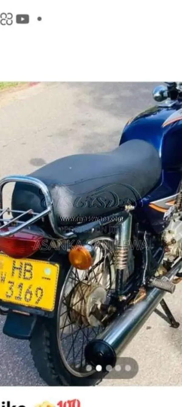 Bajaj Boxer 2003 Motorbike (Used)
