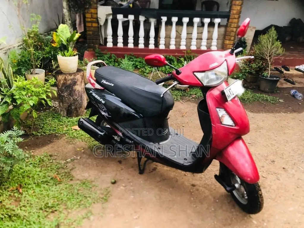 Hero Pleasure 2012 Motorbike (Used)