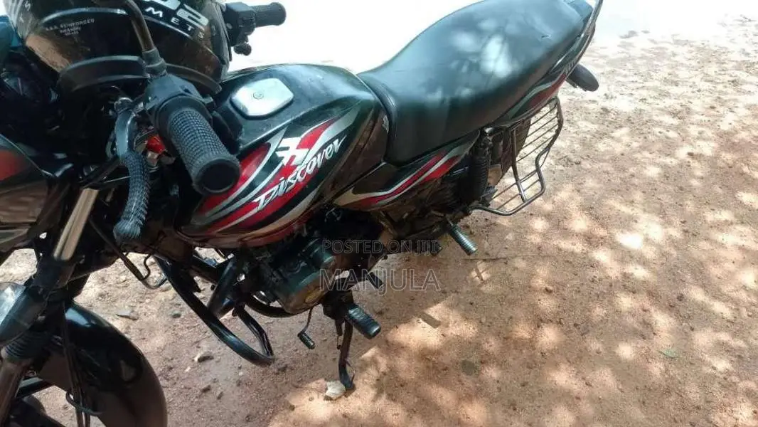 Bajaj Discover 2013 Motorbike (Used)