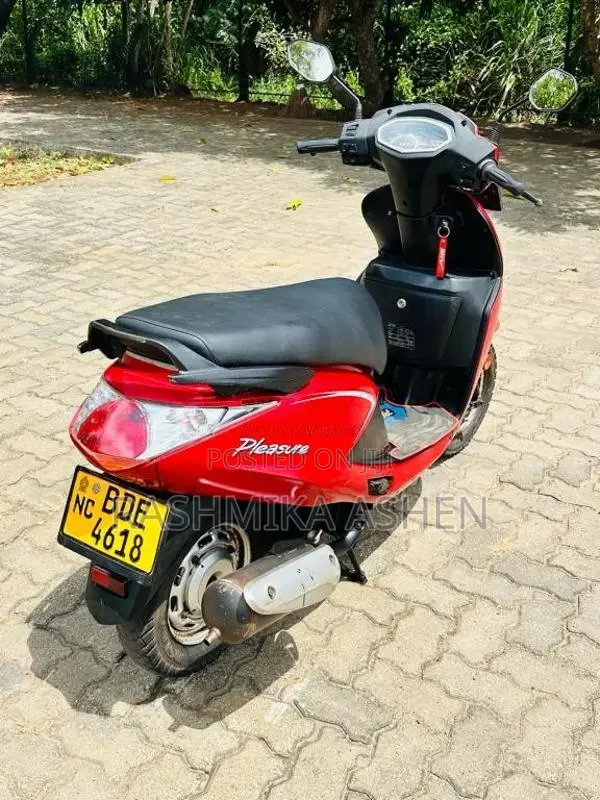Hero Pleasure 2015 Motorbike (Used)