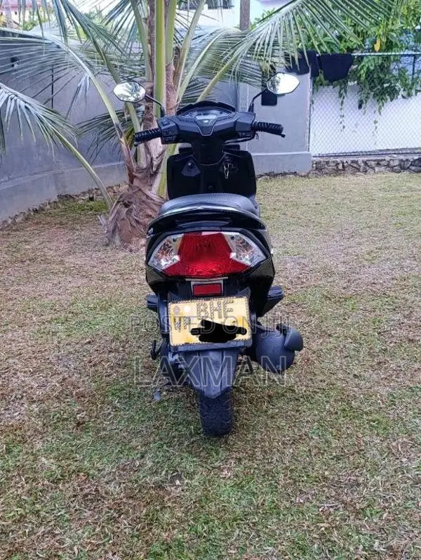 Honda Dio 2018 Motorbike (Used)