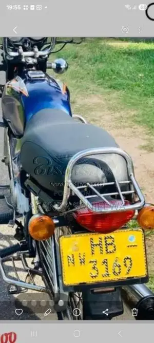 Bajaj Boxer 2003 Motorbike (Used)