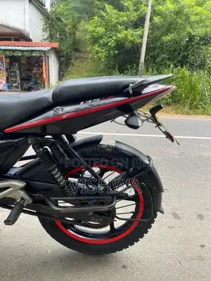 Bajaj Pulsar 135 LS 2015 Motorbike (Used)