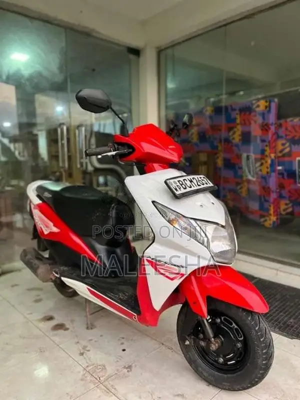 Honda Dio 2015 Motorbike (Used)