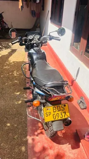 Bajaj CT-100 2016 Motorbike (Used)