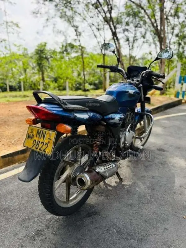 Bajaj Discover 2006 Motorbike (Used)