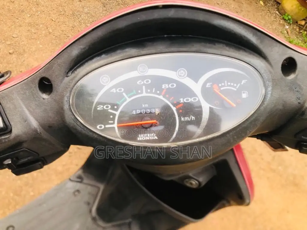 Hero Pleasure 2012 Motorbike (Used)