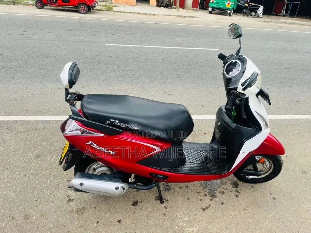 Hero Pleasure 2015 Motorbike (Used)
