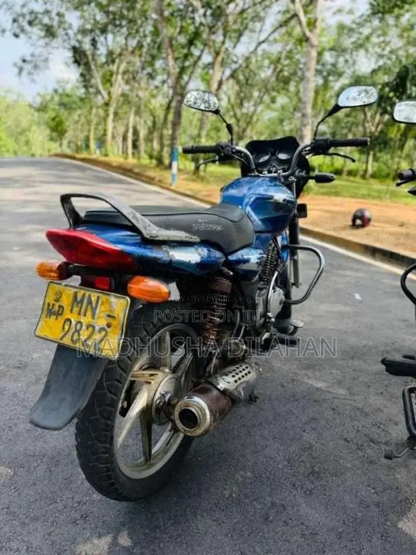 Bajaj Discover 2006 Motorbike (Used)