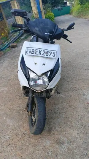 Honda Dio 2015 Motorbike (Used)