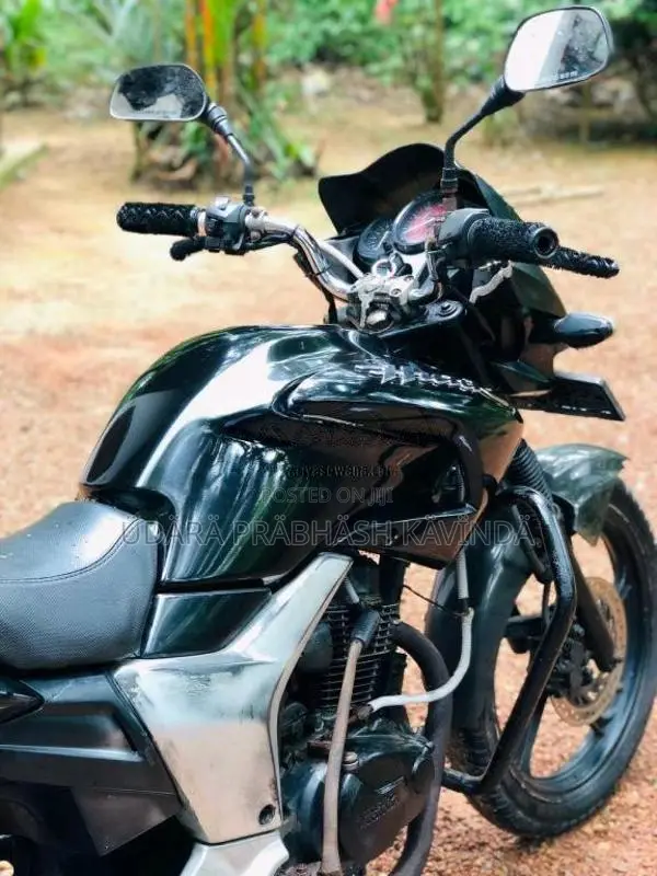 Hero Hunk 2009 Motorbike (Used)
