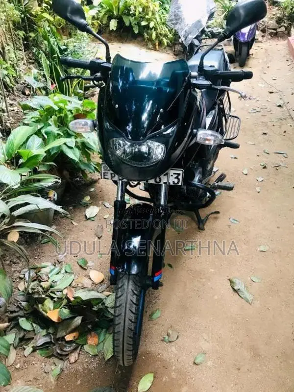 Bajaj Pulsar 150 2015 Motorbike (Used)