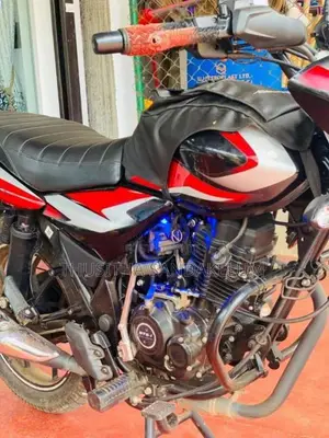 Bajaj Discover 125 2025 Motorbike (Used)