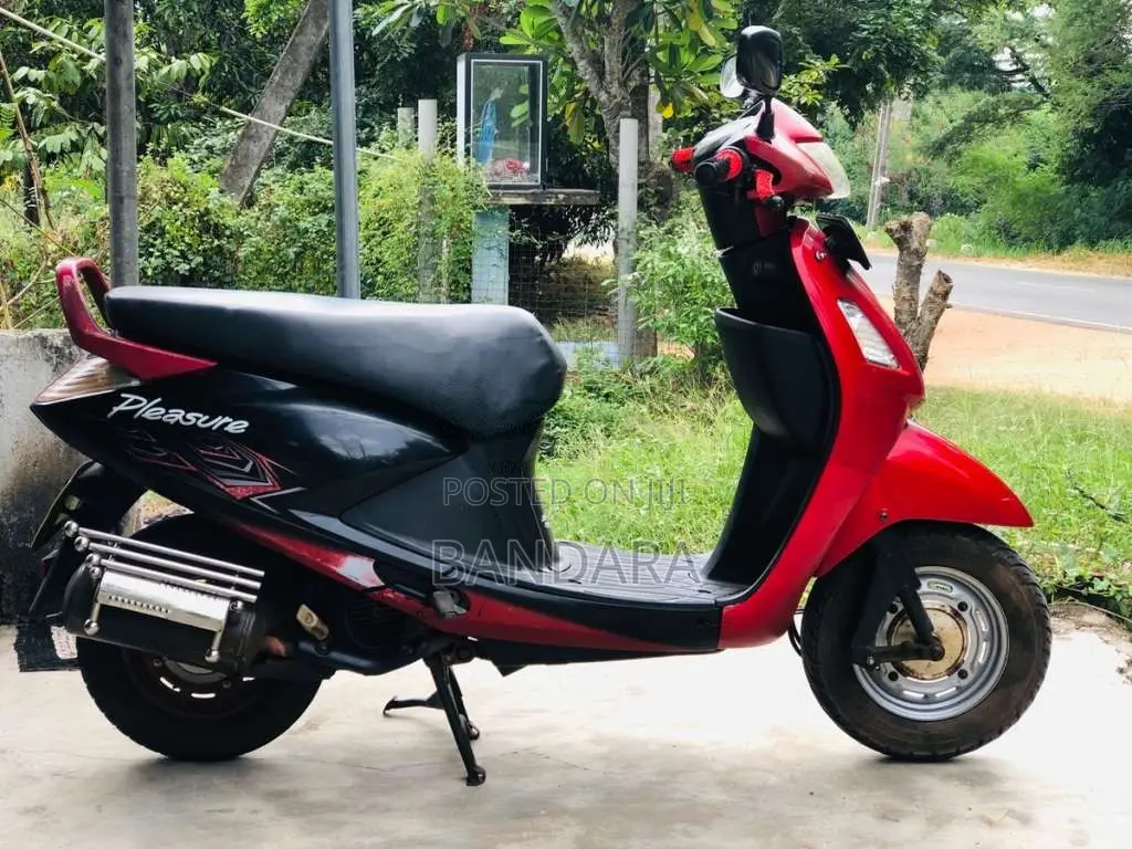Hero Pleasure 2013 Motorbike (Used)