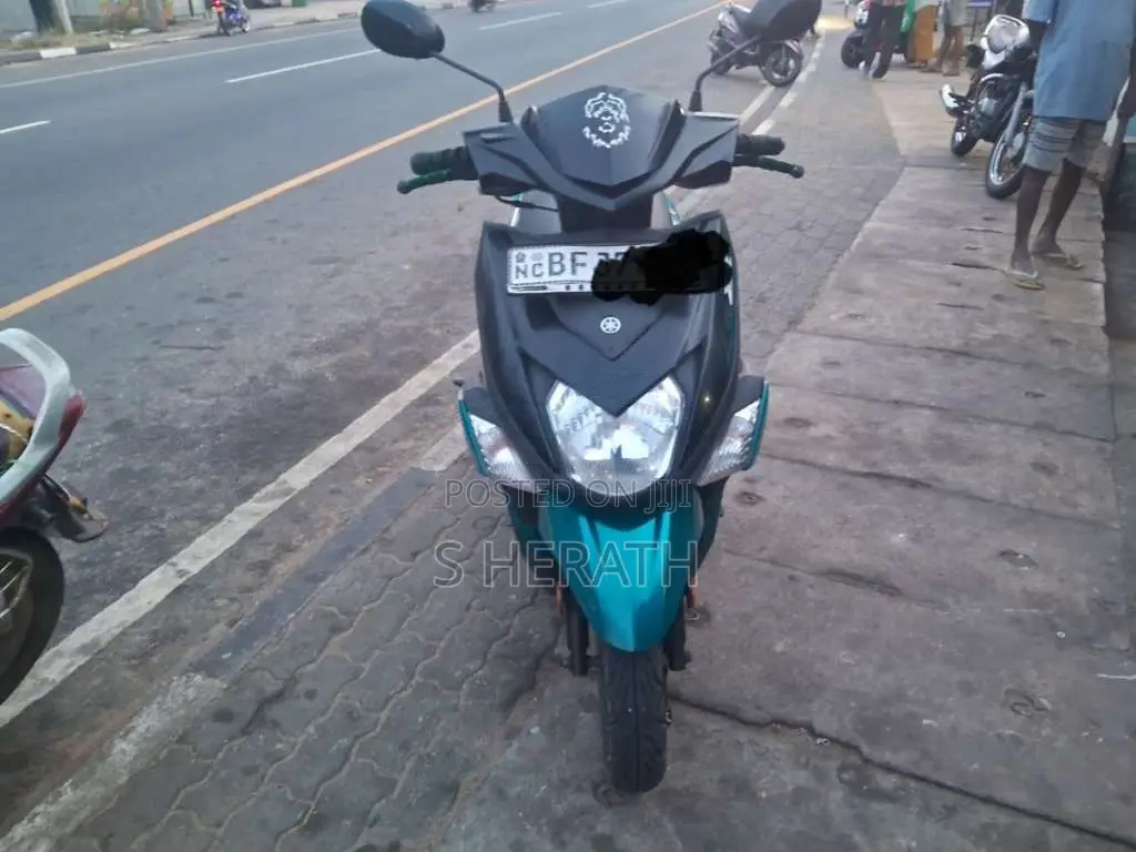 Yamaha ZR 2017 Motorbike (Used)