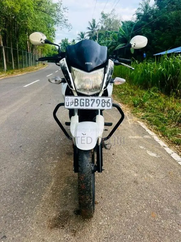 Hero Hunk 2018 Motorbike (Used)