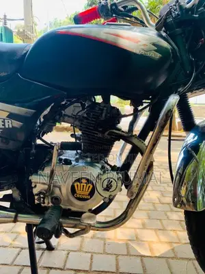 Bajaj Boxer 2004 Motorbike (Used)