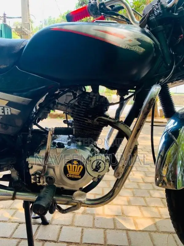 Bajaj Boxer 2004 Motorbike (Used)