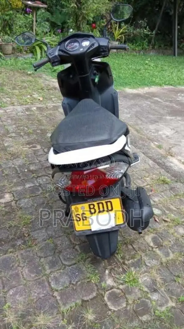 Honda Dio 2015 Motorbike (Used)