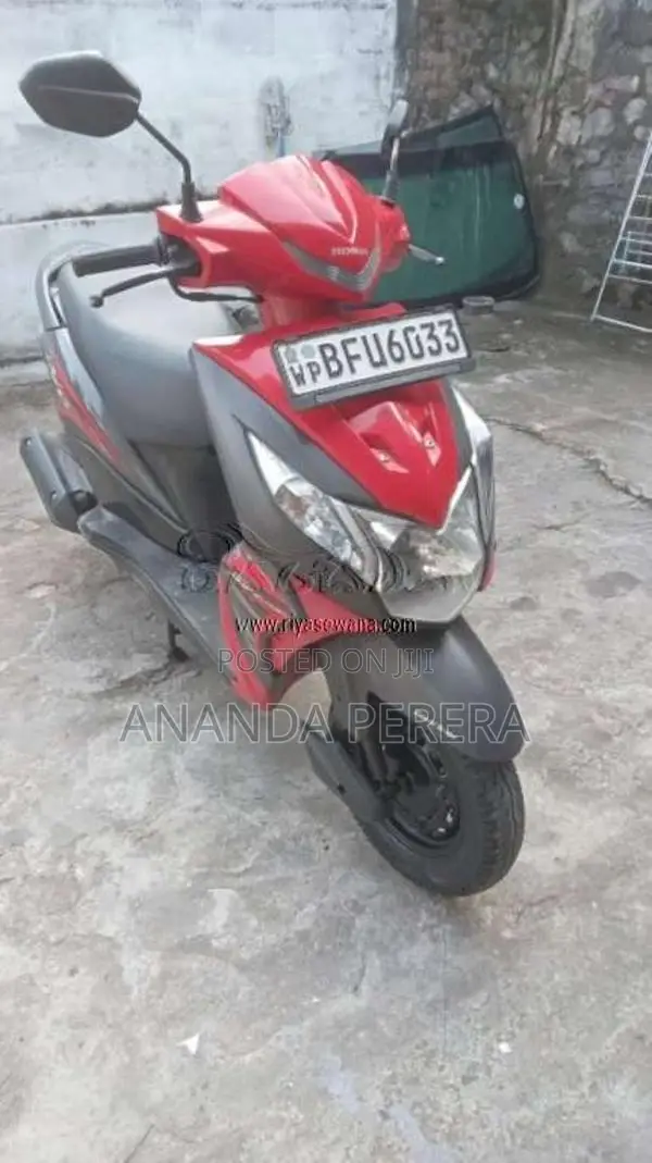 Honda DIO 2017 Motorbike (Used)