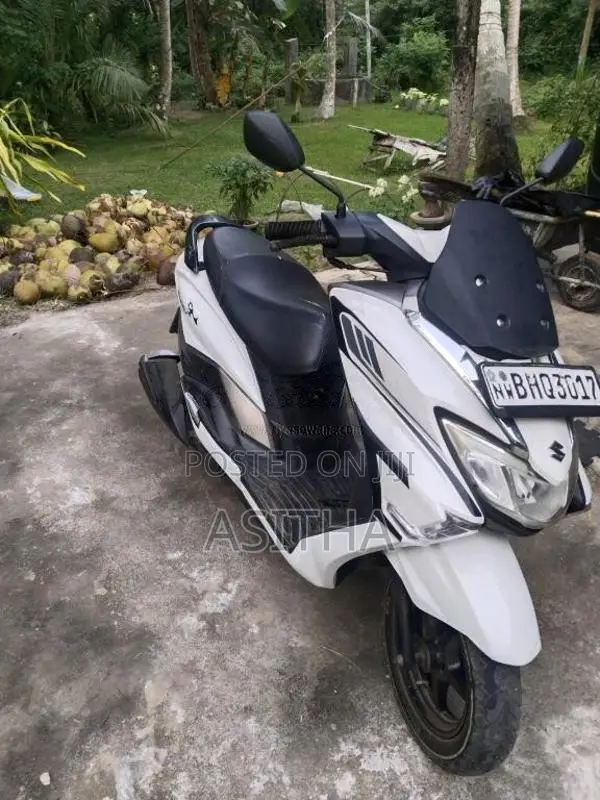 Suzuki Burgman 2019 Motorbike (Used)