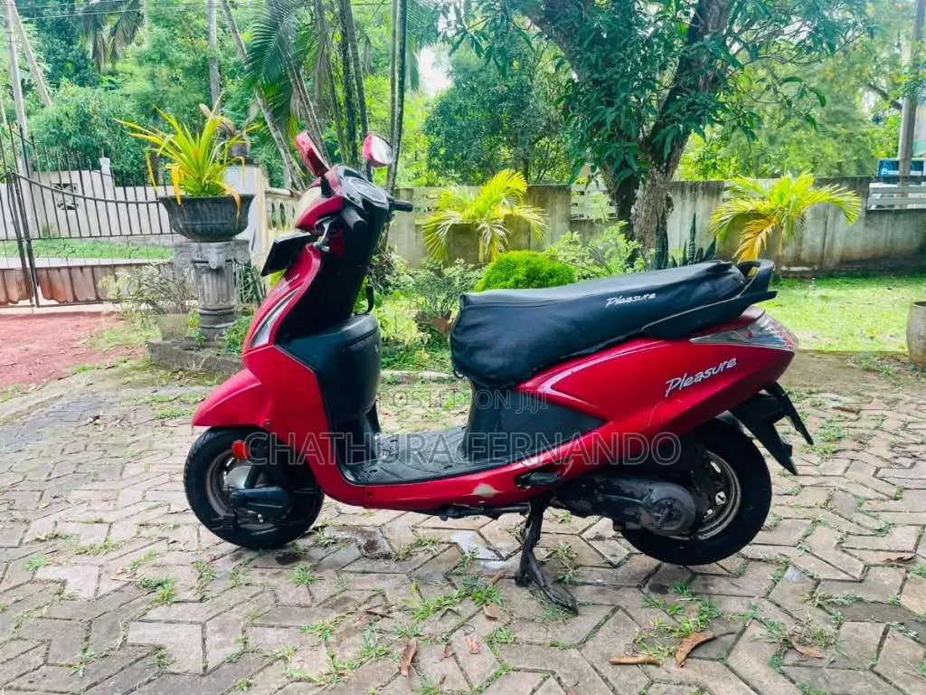 Hero Pleasure 2014 Motorbike (Used)