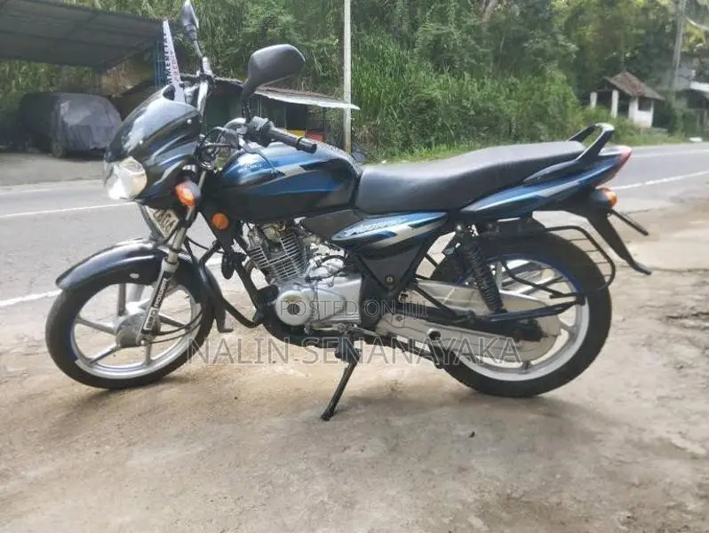 Bajaj Discover 2006 Motorbike (Used)