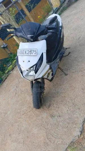 Honda Dio 2015 Motorbike (Used)