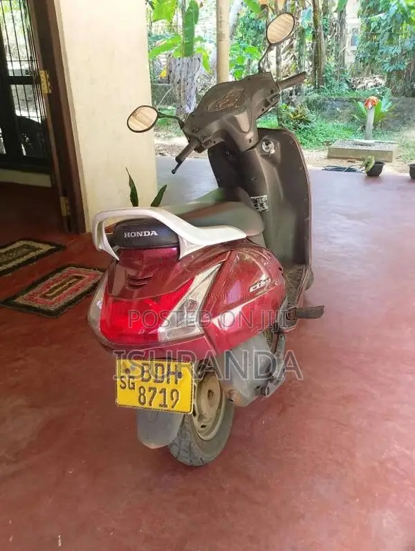 Honda Activa 2015 Motorbike (Used)