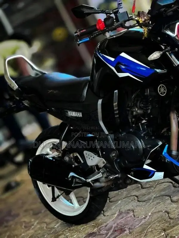 Yamaha FZ 2009 Motorbike (Used)