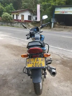 Bajaj Discover 2006 Motorbike (Used)