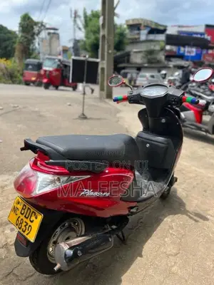 Hero Pleasure 2015 Motorbike (Used)