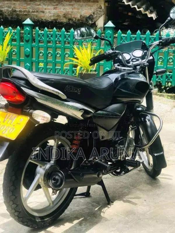 Bajaj Platina 2009 Motorbike (Used)