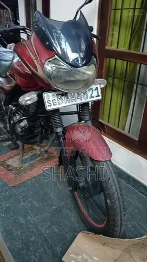 Bajaj DISCOVER 100 2013 Motorbike (Used)