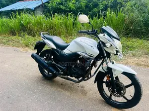 Hero Hunk 2018 Motorbike (Used)
