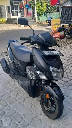 Yamaha Zr 2018 Motorbike (Used)