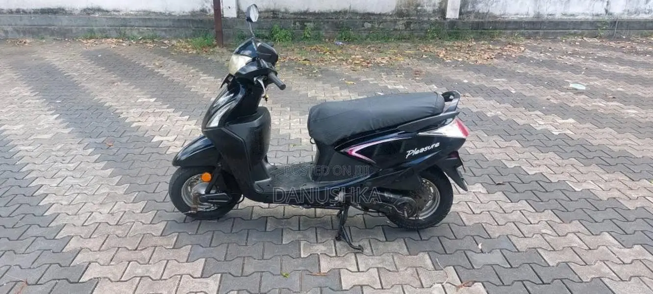 Hero Pleasure 2015 Motorbike (Used)