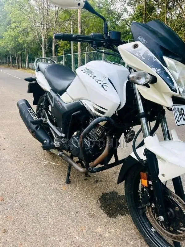 Hero Hunk 2018 Motorbike (Used)