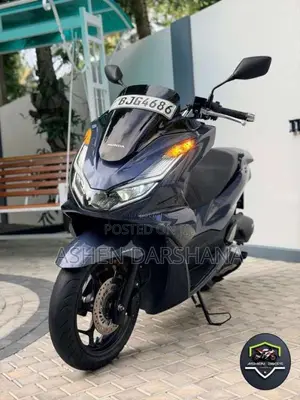 Honda Pcx 2022 Motorbike (Used)