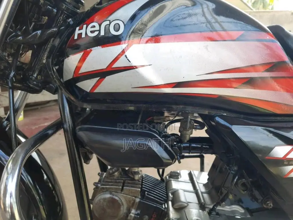 Hero Deluxe 2017 Motorbike (Used)