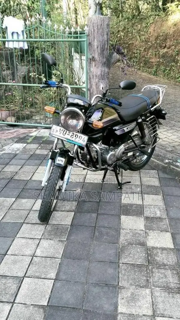 Hero-Honda Dawn 2010 Motorbike (Used)