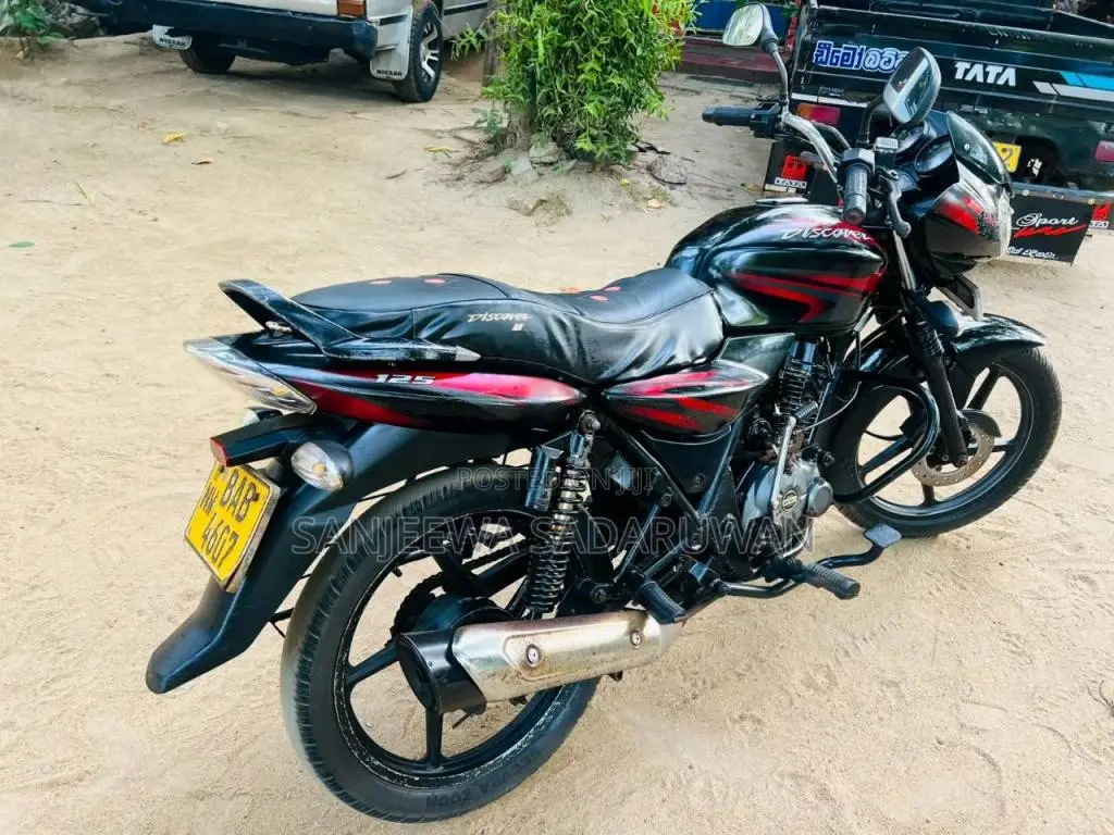 Bajaj Discover 2013 Motorbike (Used)