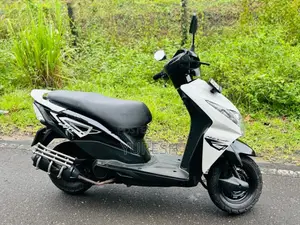 Honda Dio 2015 Motorbike (Used)