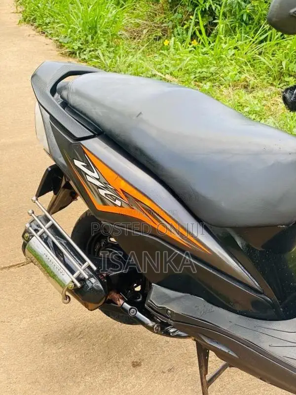 Honda Dio 2017 Motorbike (Used)