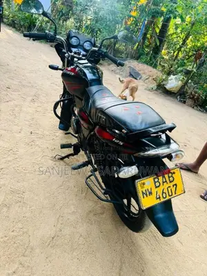 Bajaj Discover 2013 Motorbike (Used)
