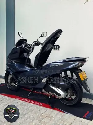 Honda Pcx 2022 Motorbike (Used)