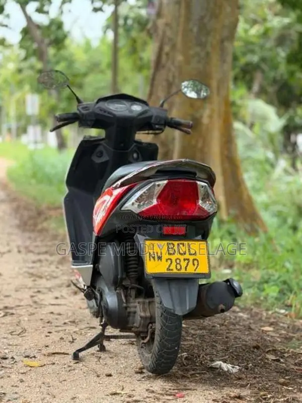 Honda Dio 2015 Motorbike (Used)