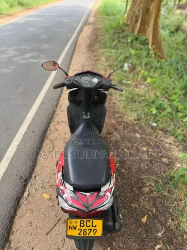 Honda Dio 2015 Motorbike (Used)
